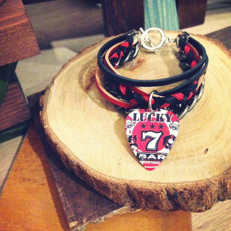 NEW NOISE 轻PUNK款真皮PICK手链 - 手链/手环 - 真皮 红色