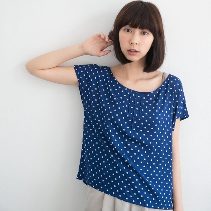 【许许儿】亮丽宝蓝点点造型上衣 - 女装上衣 - 其他材质 蓝色