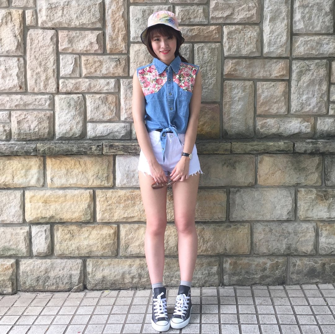 古着背心_/ 红花儿 / 牛仔 / 背心 / 改制 / 拼接 / 绑腰 - 女装背心 - 其他材质 多色