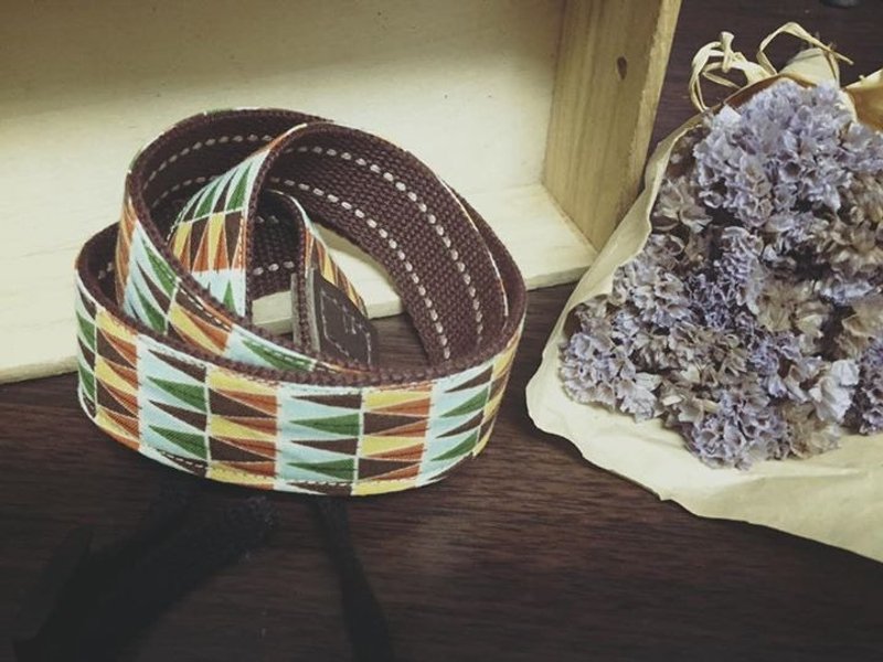 ［Clare 布手作］北欧风几何三角相机背带 - 证件套/卡套 - 其他材质 橘色