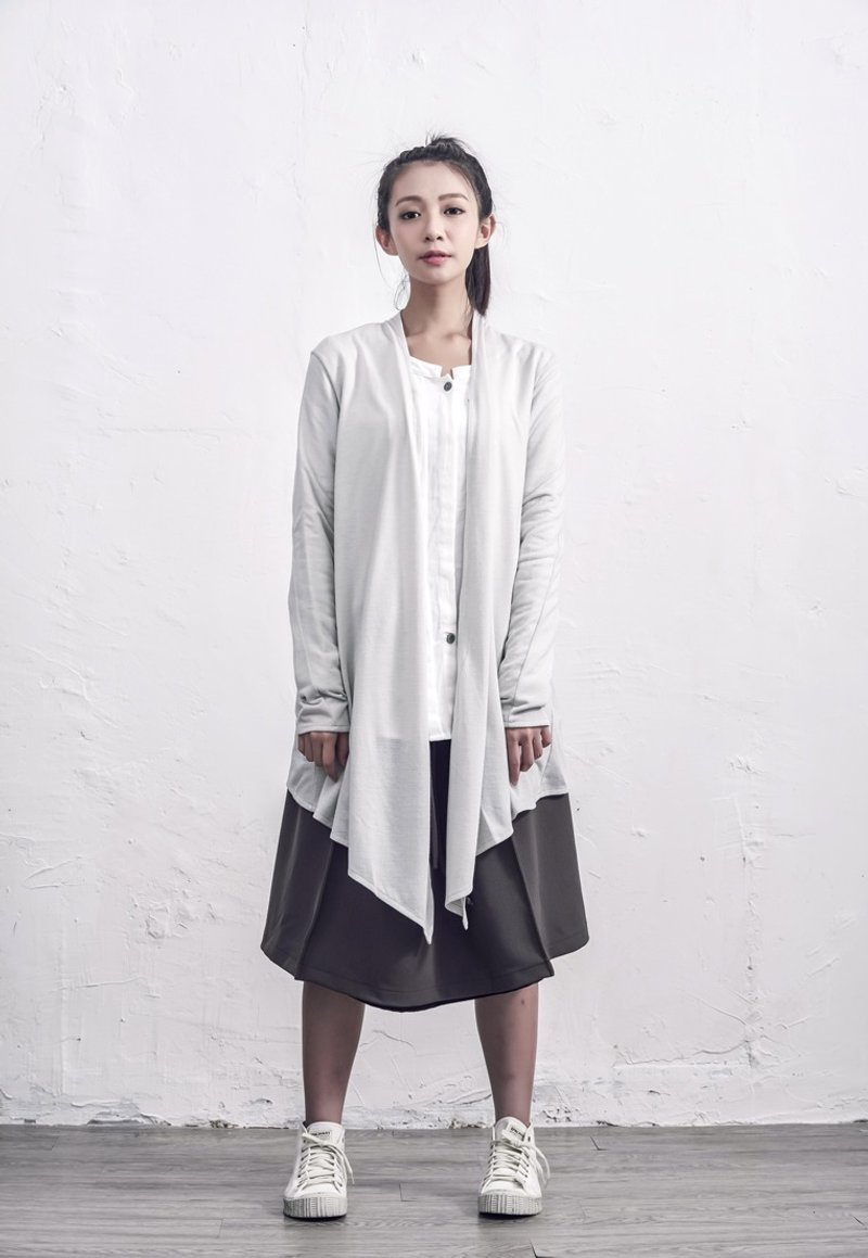 纯色不规则外套/ 浅灰色 - 女装休闲/机能外套 - 其他材质 灰色
