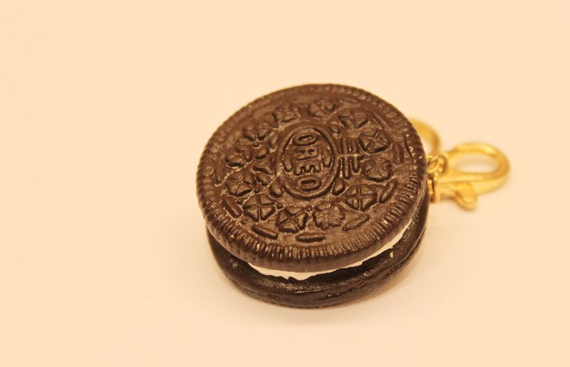 DOUBLE SWEET - 超可爱 有趣 手工 Oreo钥匙圈 吊饰 送礼 自用 治愈系礼物 防水 - 吊饰 - 其他材质 黑色