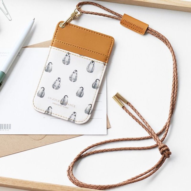 iconic-都市悠游票卡夹(附颈背带)-企鹅,ICO83160 - 证件套/卡套 - 真皮 卡其色