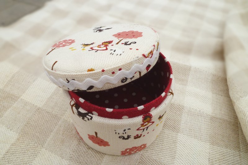 小红帽圆布盒 Round Box - 植栽/盆栽 - 其他材质 