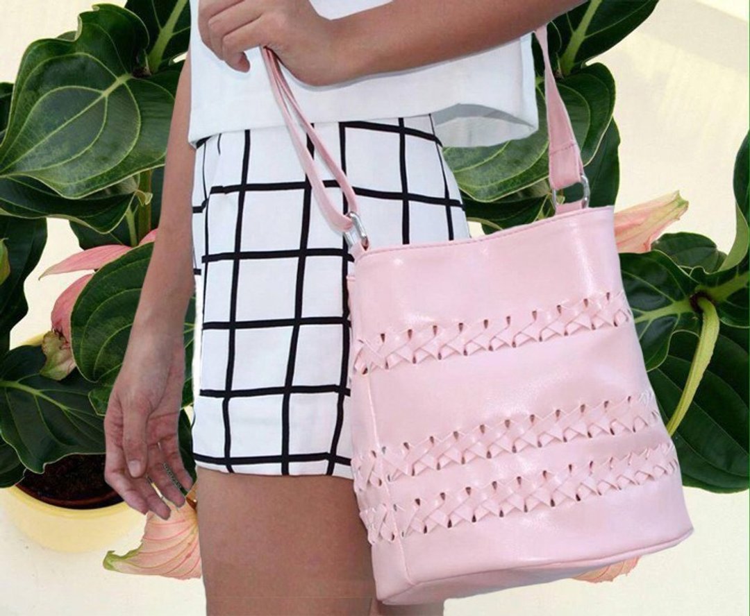 THE BOWLLY BAG / SALMON PINK (DRAWSTRING BUCKET BAG) - 侧背包/斜挎包 - 压克力 粉红色