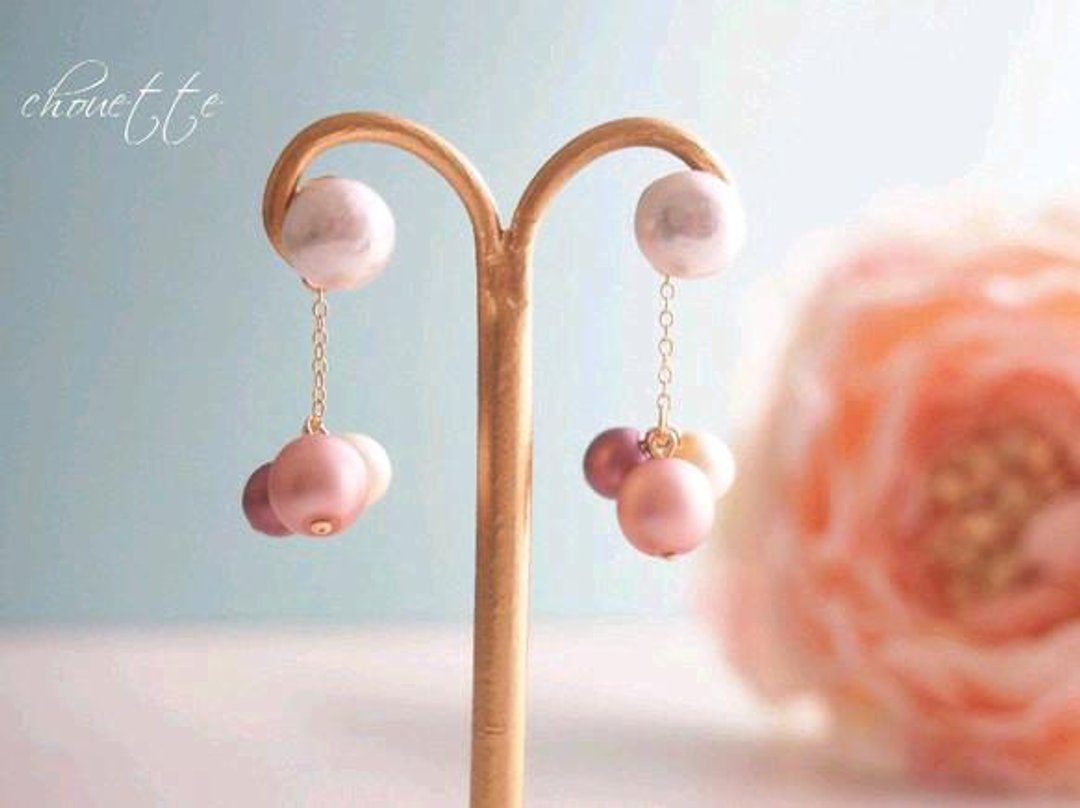 [14kgf] a grain Cotton Pearl Earrings (Antique Rose) - 耳环/耳夹 - 其他金属 