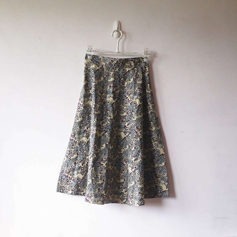 古典变形虫伞状长裙 - 裙子 - 其他材质 卡其色