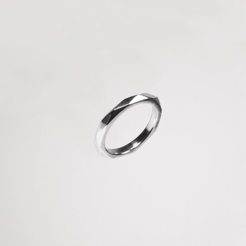 女戒 多角面纯银戒指 - 戒指 - 其他金属 白色