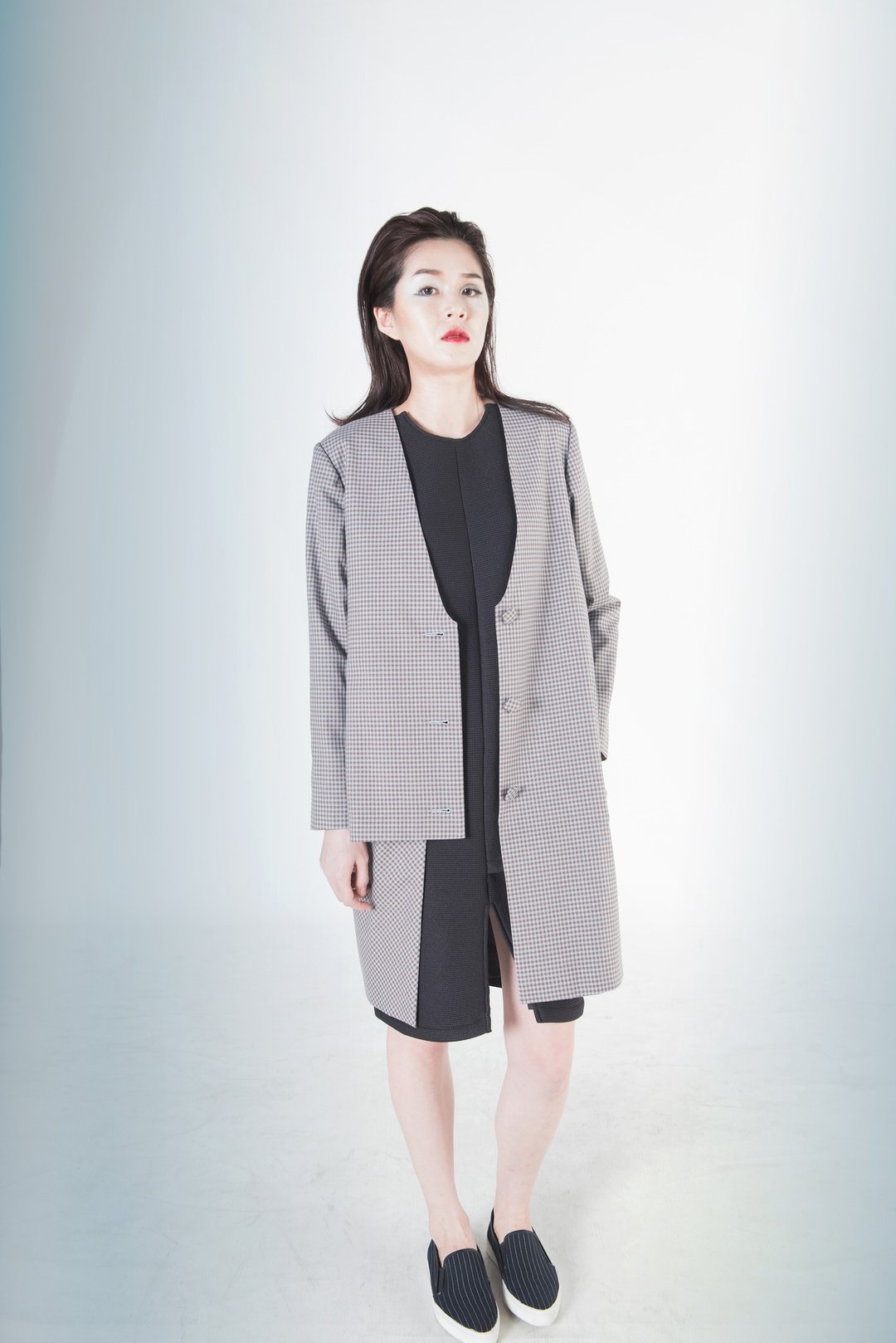 Egeria多层次格纹长版大衣 - 女装休闲/机能外套 - 其他材质 多色