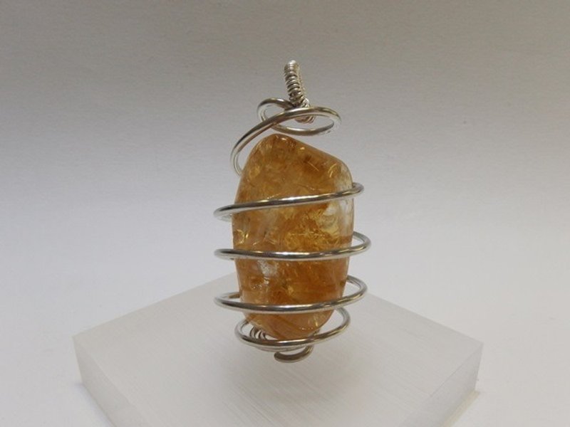 《小黄蜂》- 天然黄水晶吊饰  香港原创设计 - 项链 - 宝石 黄色