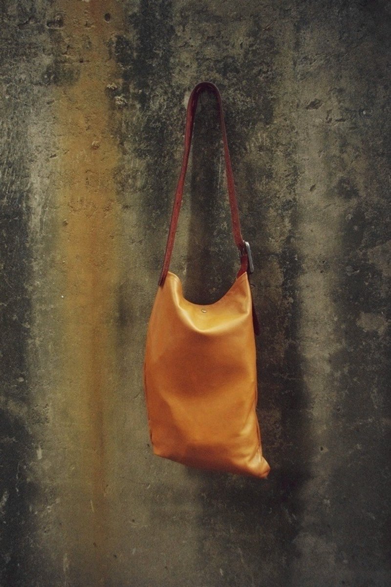 ~后菜园~自制配件 羊皮肩背包 BC-71 VINTAGE/USED/MOD'S - 侧背包/斜挎包 - 真皮 咖啡色