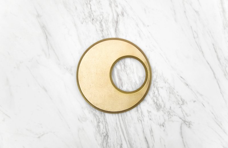 FUTAGAMI 铜铸 锅垫‘月’  TSUKI Brass Trivet - 锅具/烤盘 - 其他金属 金色