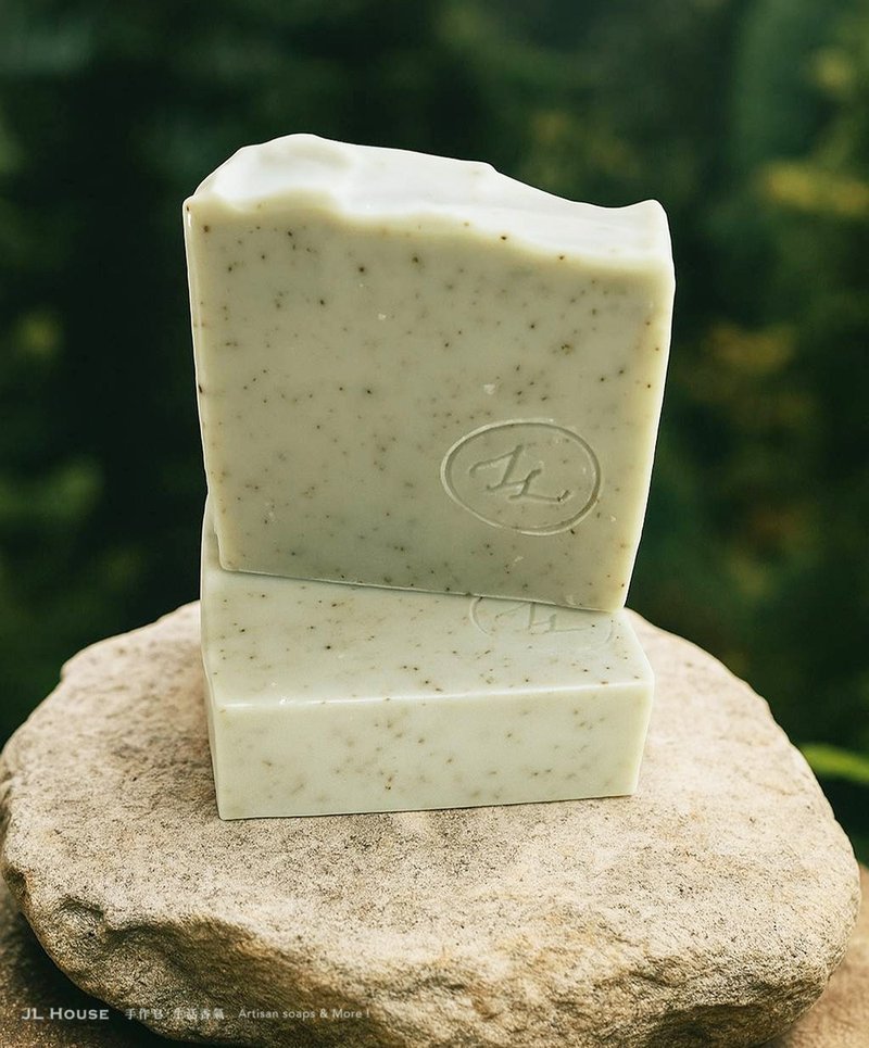 排毒小旅行-冷制手工皂,桧木薄荷.心灵舒压.排毒皂-全肤质 - 肥皂/手工皂 - 植物．花 卡其色