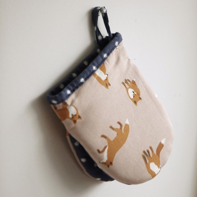 Dailylike 餐厨时光铺棉防烫手套(单入)-04狐狸,E2D89244 - 厨房用具 - 其他材质 卡其色