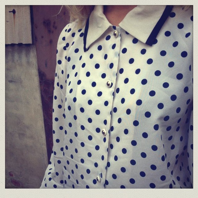 蓝点点衬衫!!脱臼! !古着!! - 女装衬衫 - 其他材质 白色