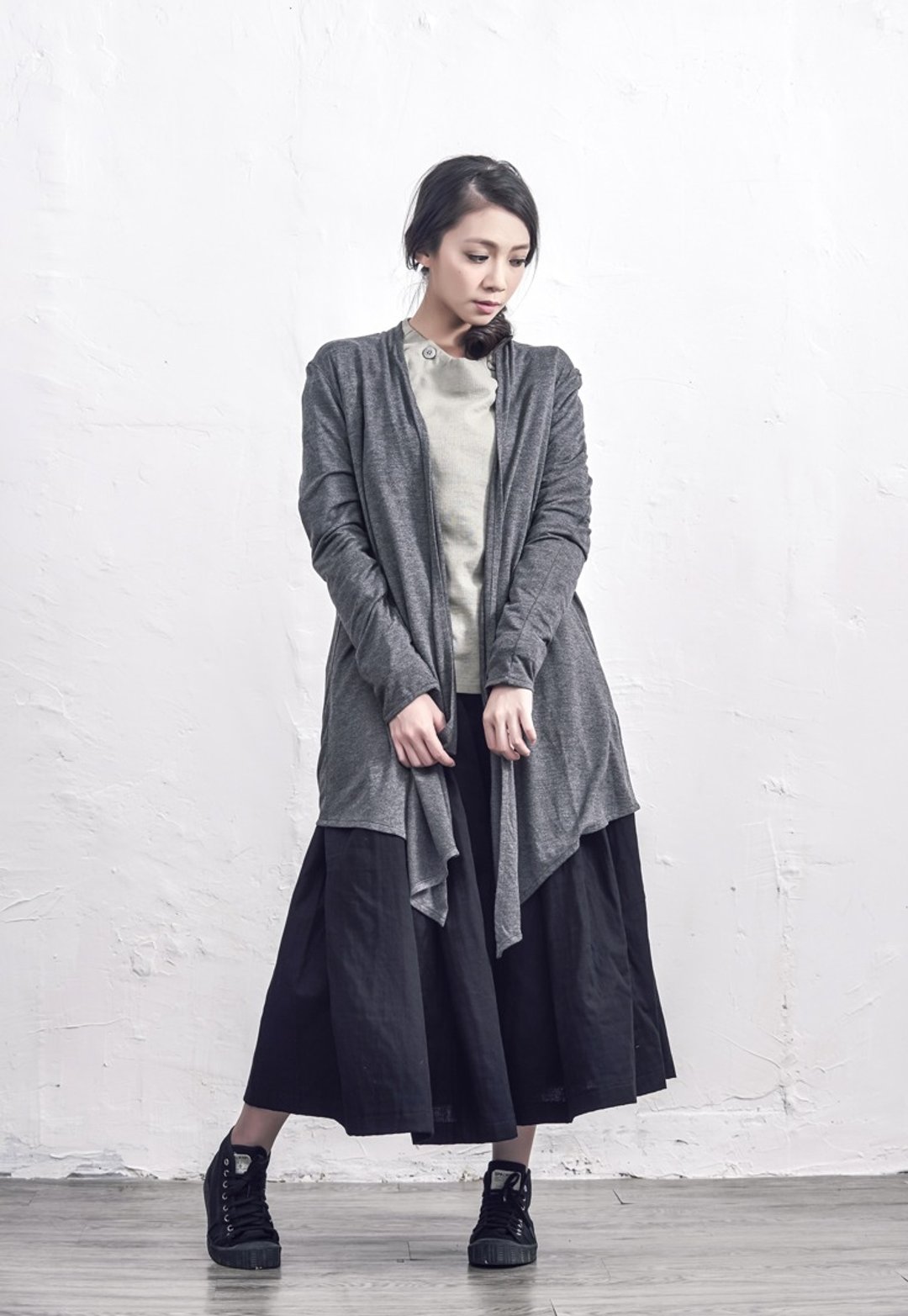 纯色不规则外套/ 深灰色 - 女装休闲/机能外套 - 其他材质 灰色