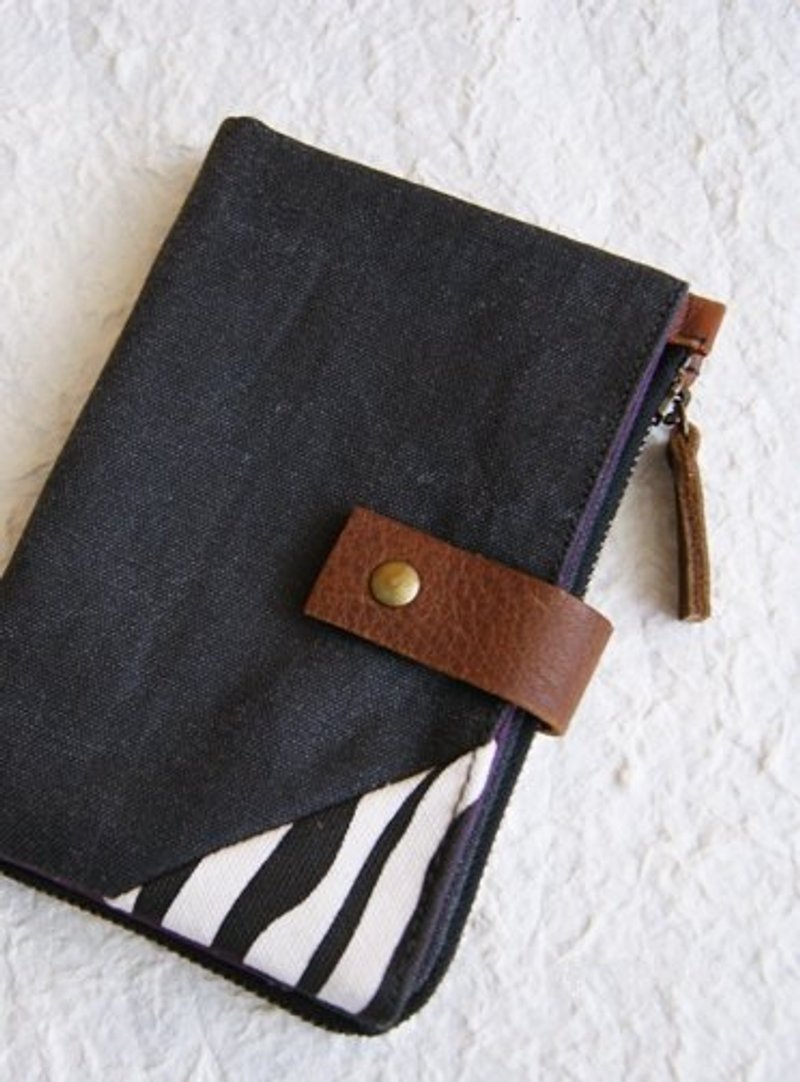 - 洗旧帆布收纳包 /斑马黑 - 皮夹/钱包 - 其他材质 黑色