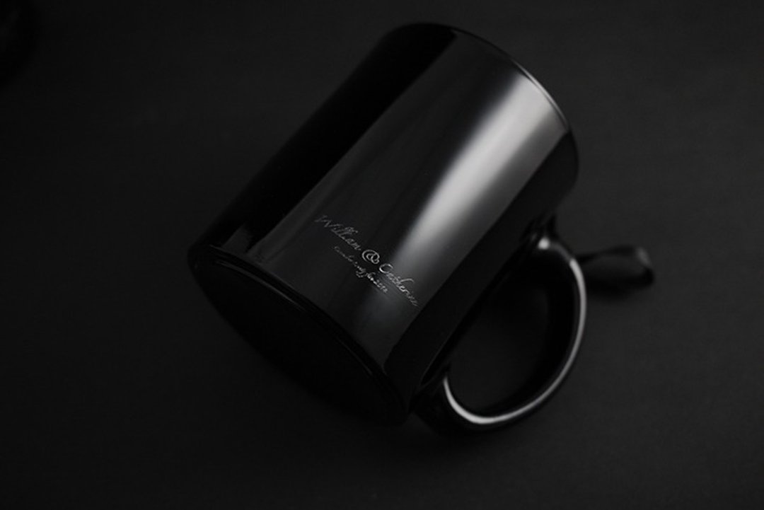 BLACK cup (黑玻璃马克杯） - 厨房用具 - 玻璃 黑色