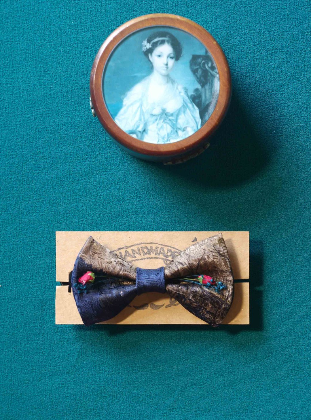 Papa's Bow Tie- 古董布花领带改制红玫瑰手工领结-monsieur Thomas with rose - 领带/领带夹 - 其他材质 蓝色