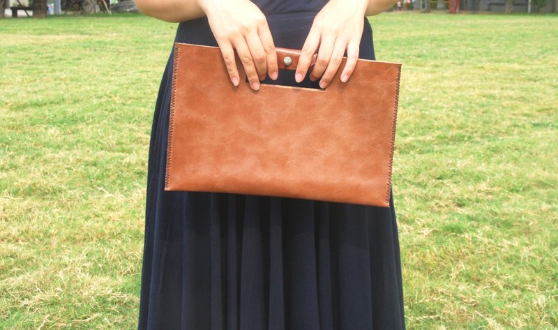 手拿包 - 手拿包 - 真皮 咖啡色