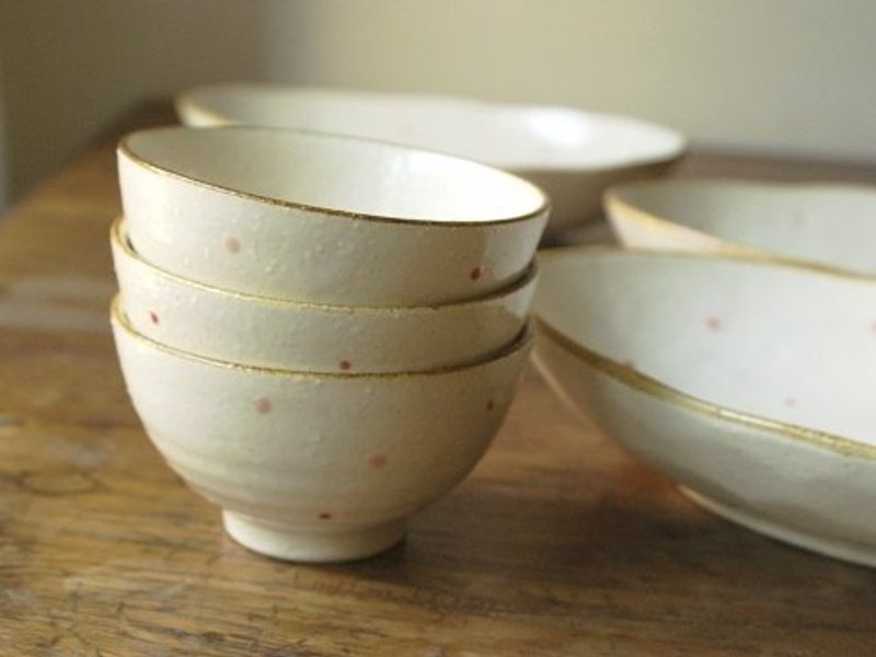 日本IZAWA   Drop Heart雀跃心 手绘妆点质朴小饭碗 红 - 碗 - 其他材质 红色