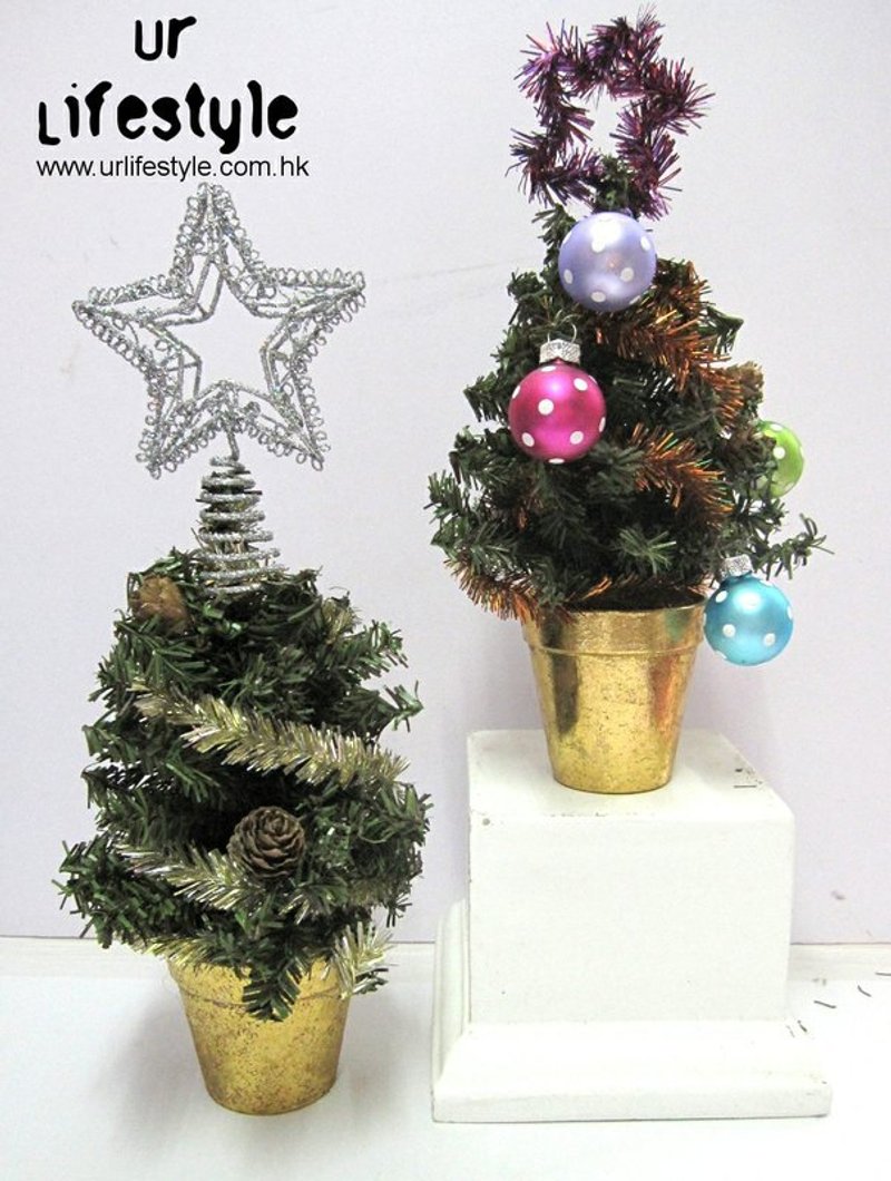 Ur Lifestyle圣诞节呈献 松果金色小盆圣诞树连配件 - 摆饰 - 塑料 绿色