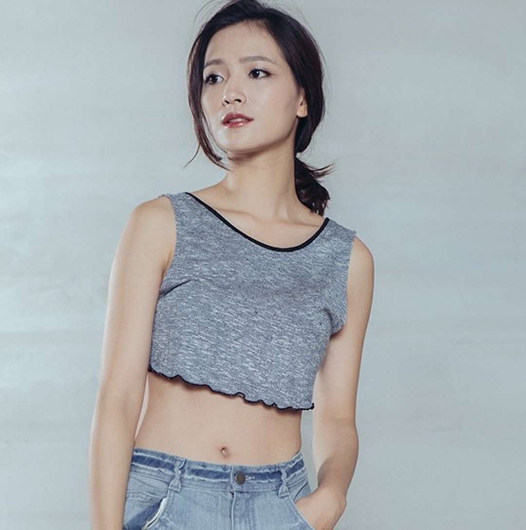 率直真我 短版背心(灰蓝) - 女装上衣 - 其他材质 蓝色