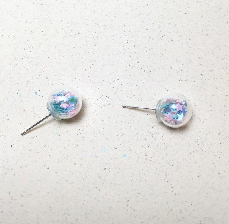 玻璃球星星亮片耳环-爱丽丝梦游仙境 Alice in Wonderland - 耳环/耳夹 - 玻璃 多色