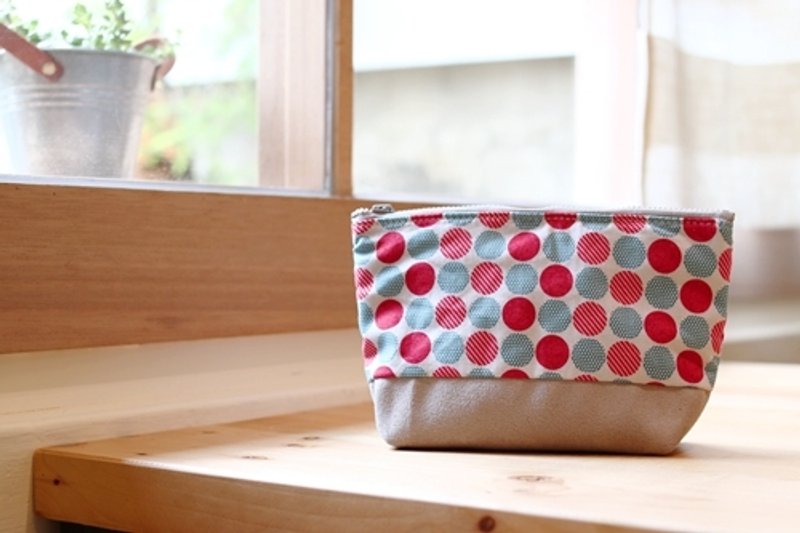 陈沂推荐。Chez。小物系列  收纳日和 - 鸽子灰x柑仔糖 - 化妆包/杂物包 - 聚酯纤维 灰色