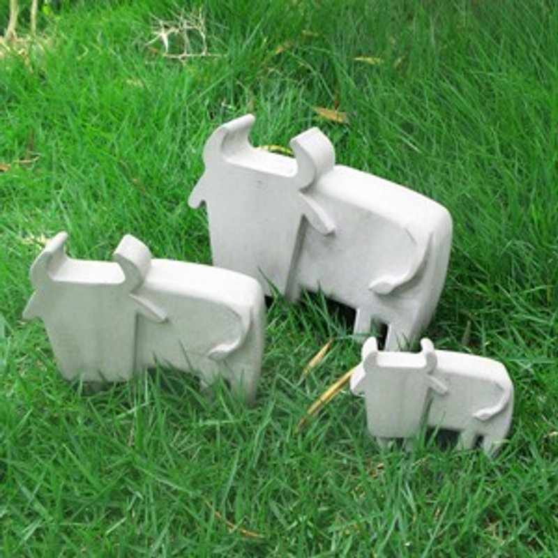 Greenology 水泥公牛摆设 (一套三件) - 摆饰 - 水泥 灰色