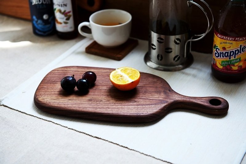 熹山工房-实木砧板、面包板、起司板、菜盘(胡桃木)-带小把手 - 浅碟/小碟子 - 木头 红色