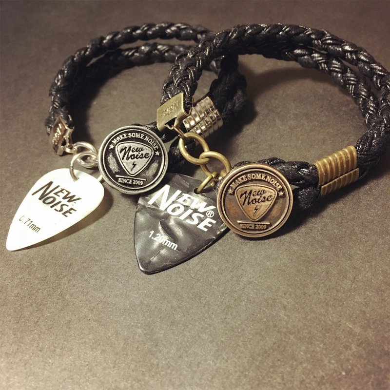 NEW NOISE 四股编织PICK手环 - 手链/手环 - 其他材质 多色