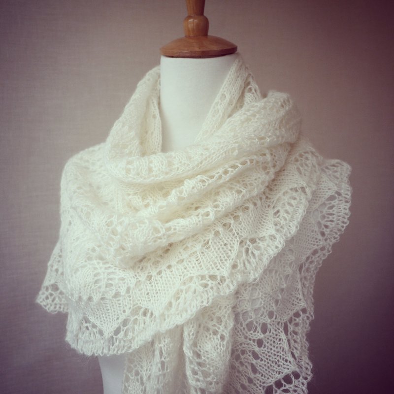 露营 手工编织蕾丝披肩/围巾 - 丝巾 - 其他材质 白色
