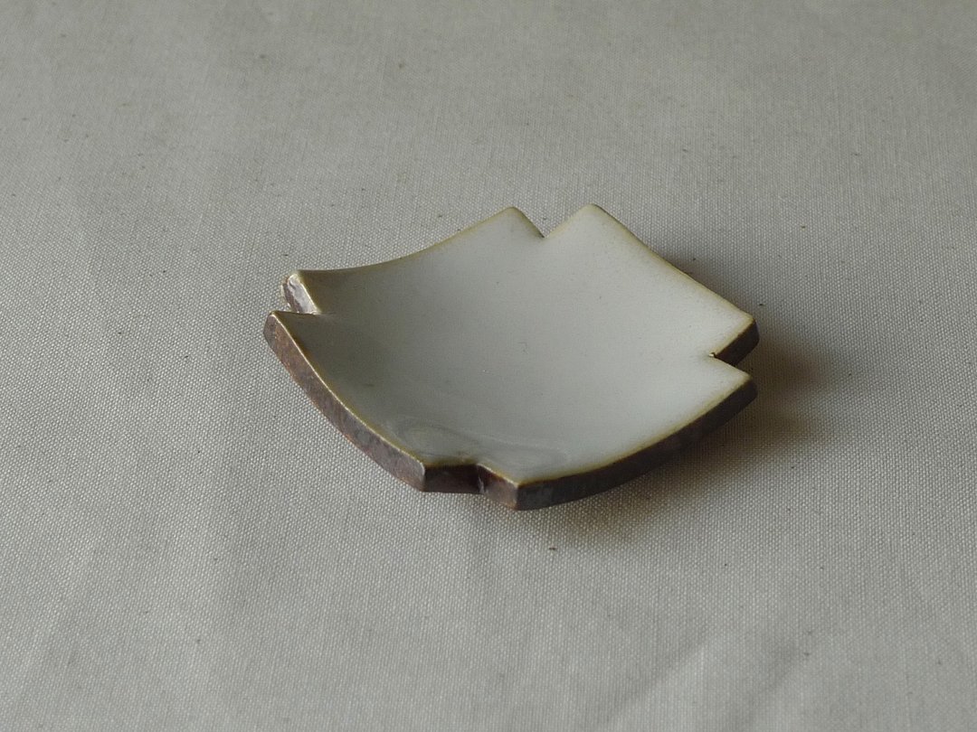 Cross chopstick rest (white) - 餐刀/叉/匙组合 - 其他材质 白色