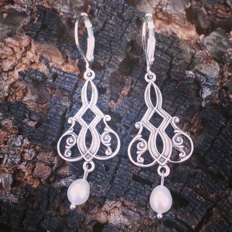 约瑟芬淡水珍珠耳环(古银) - 耳环/耳夹 - 宝石 灰色