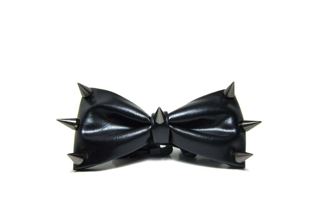▲摇滚雾黑铆钉领结 Hand-made Bow Tie - 领带/领带夹 - 真皮 黑色