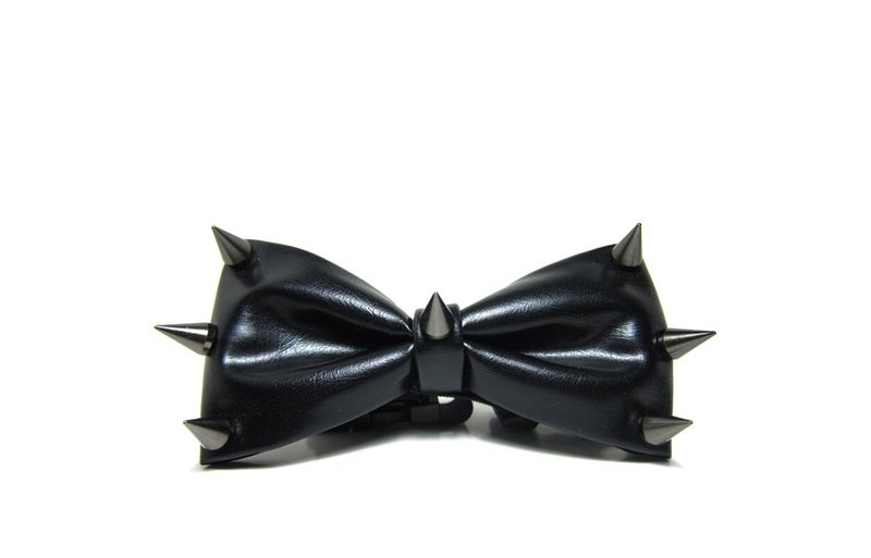 ▲摇滚雾黑铆钉领结 Hand-made Bow Tie - 领带/领带夹 - 真皮 黑色
