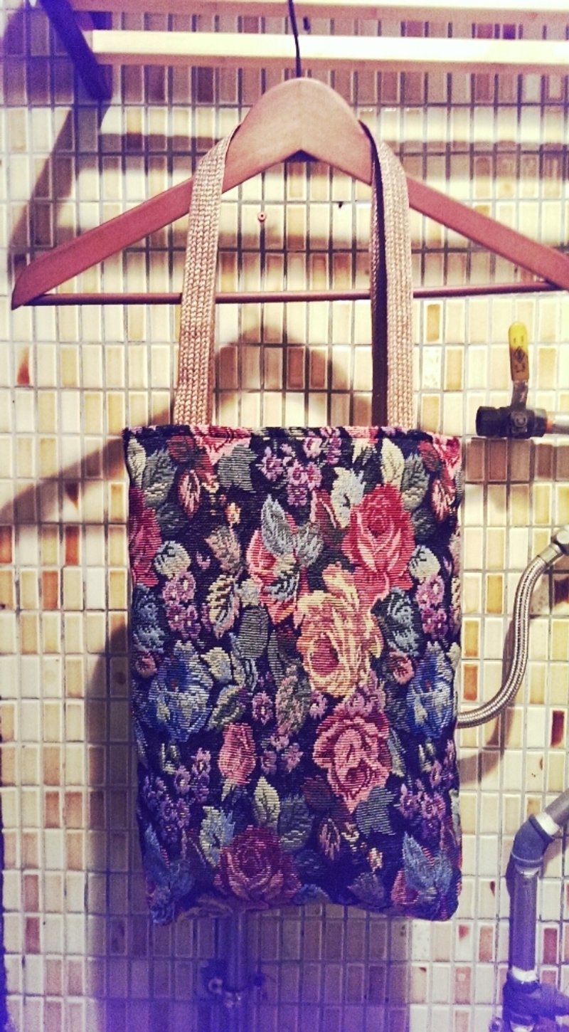 *Lan手做布包-绮花黑底 - 侧背包/斜挎包 - 其他材质 黑色