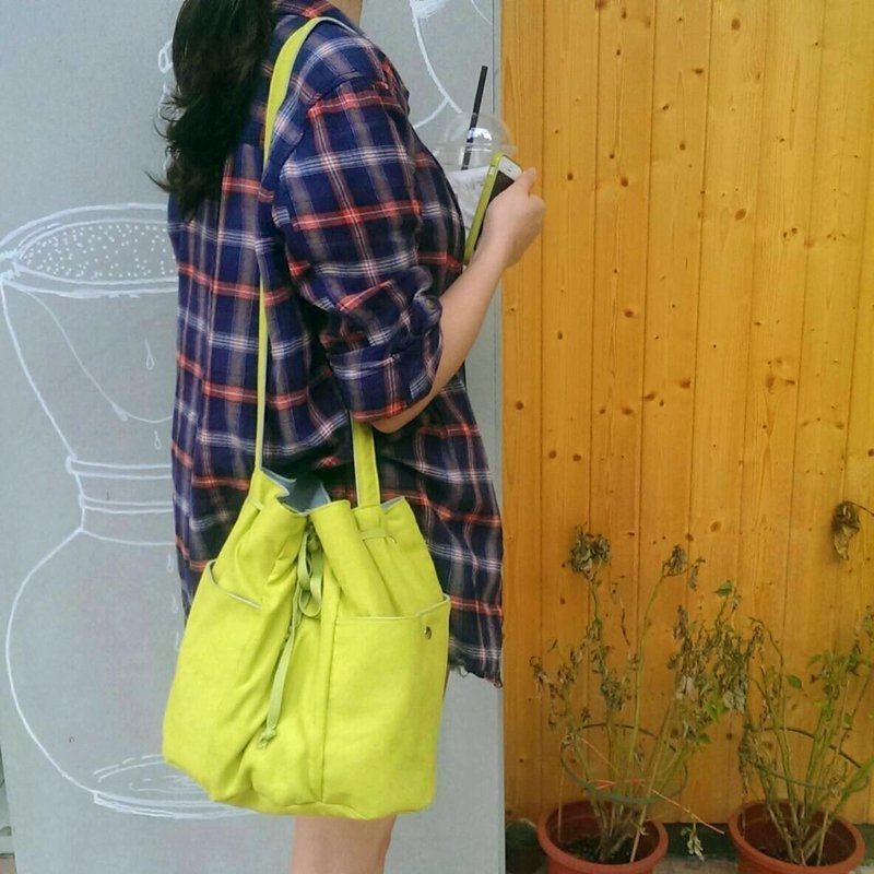 轻旅行水桶包-酸甜青苹果绿 - 侧背包/斜挎包 - 其他材质 绿色