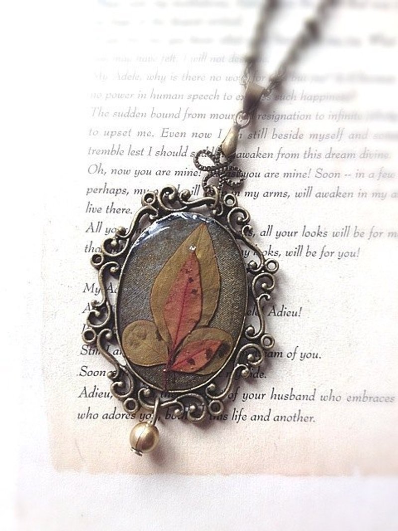 ﹉karbitrary﹉ ▲ ---Φ---  干燥 红叶子 水晶胶面 项炼 - 项链 - 植物．花 红色