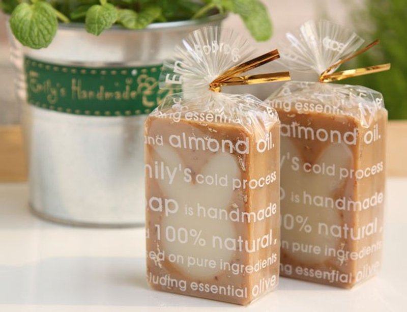 乳油果木小白兔 手工皂 - 沐浴用品 - 植物．花 卡其色