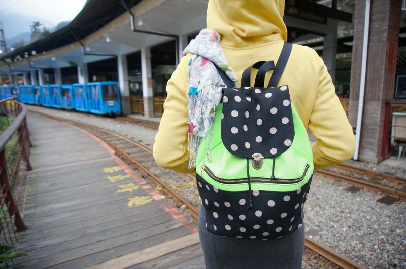 IDC后背包-点点包款 - 侧背包/斜挎包 - 其他材质 绿色