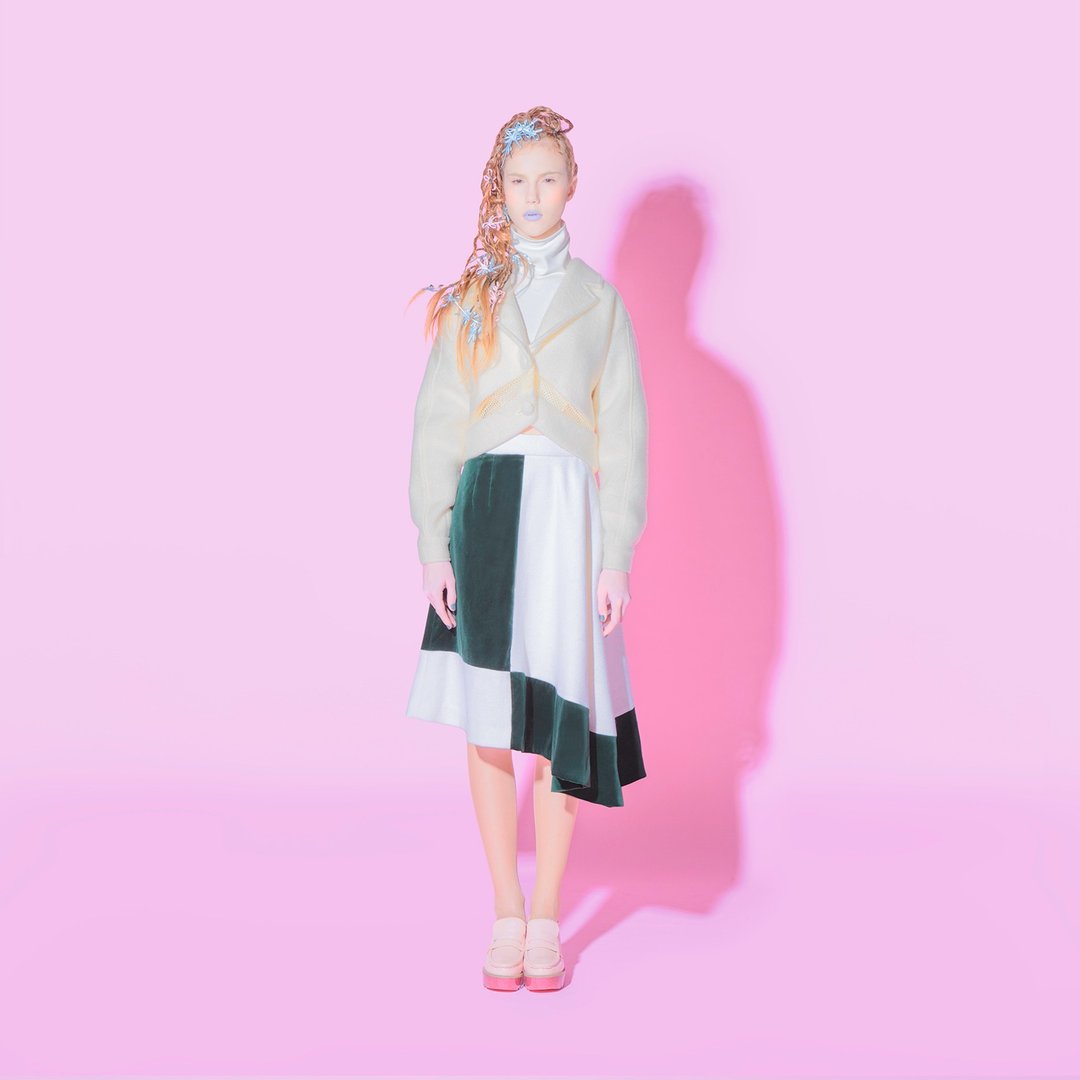 Envol Avec Ning 骑士短版外套白 - 女装休闲/机能外套 - 其他材质 白色
