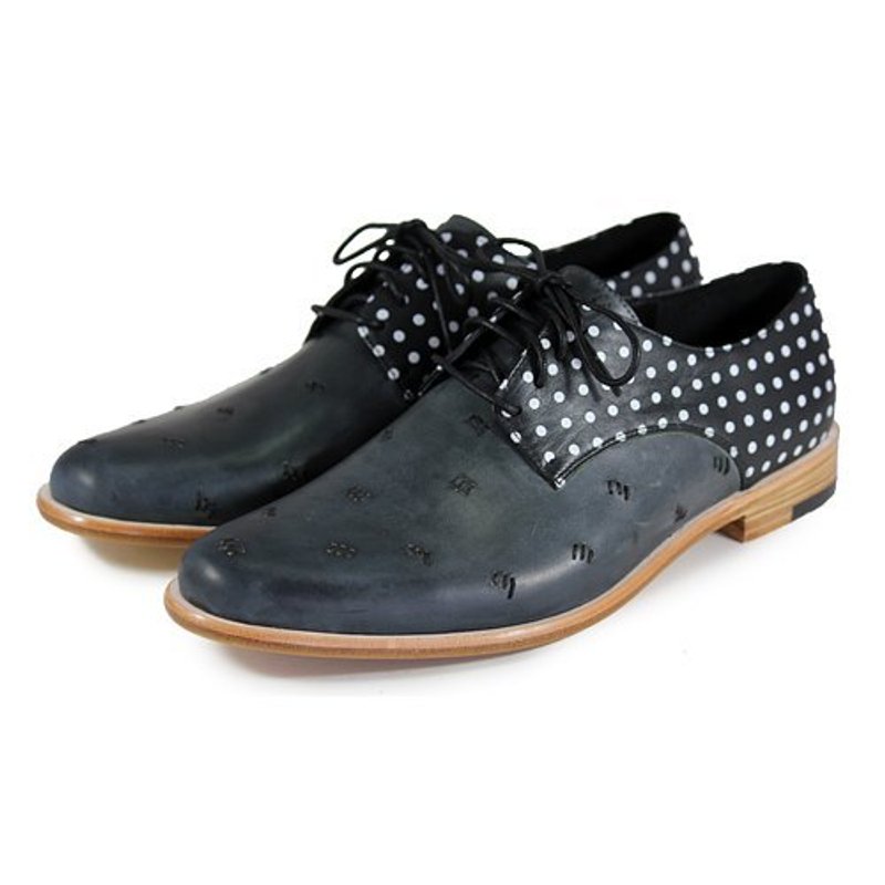 Sweet Villians M1091 手工真皮缝线德比鞋 雾铁灰圆点黑 - 男款皮鞋 - 真皮 黑色