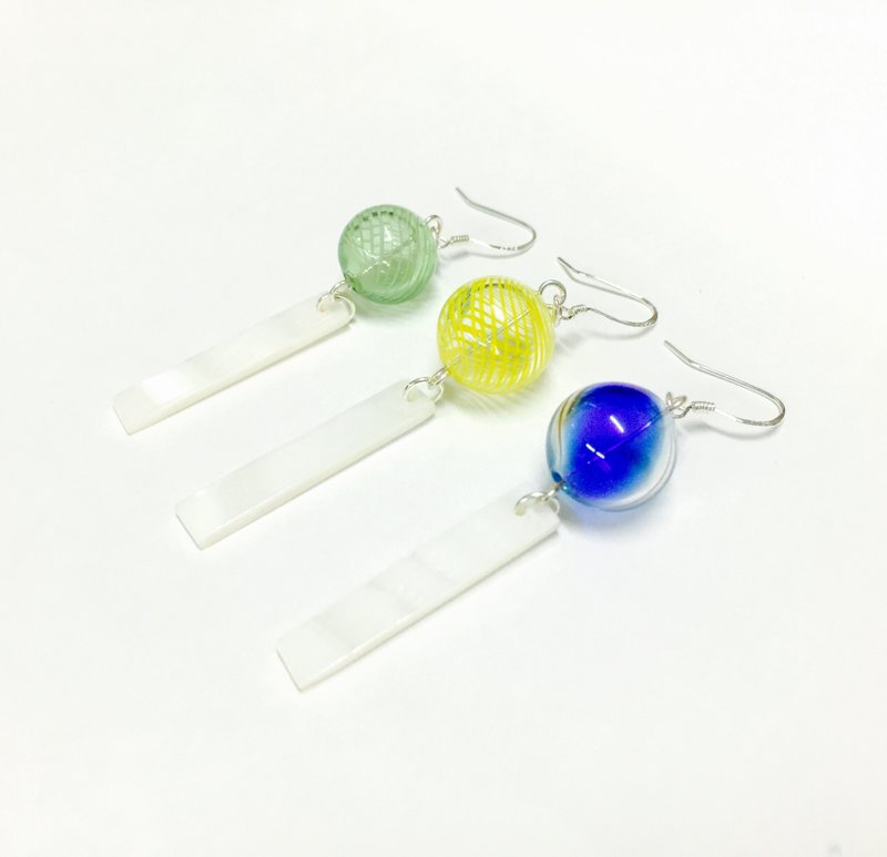 【风铃】反夏。螺旋线条 口吹玻璃 手工琉璃 日式琉璃珠。贝壳 纯银耳环/耳钩 - 耳环/耳夹 - 玻璃 蓝色