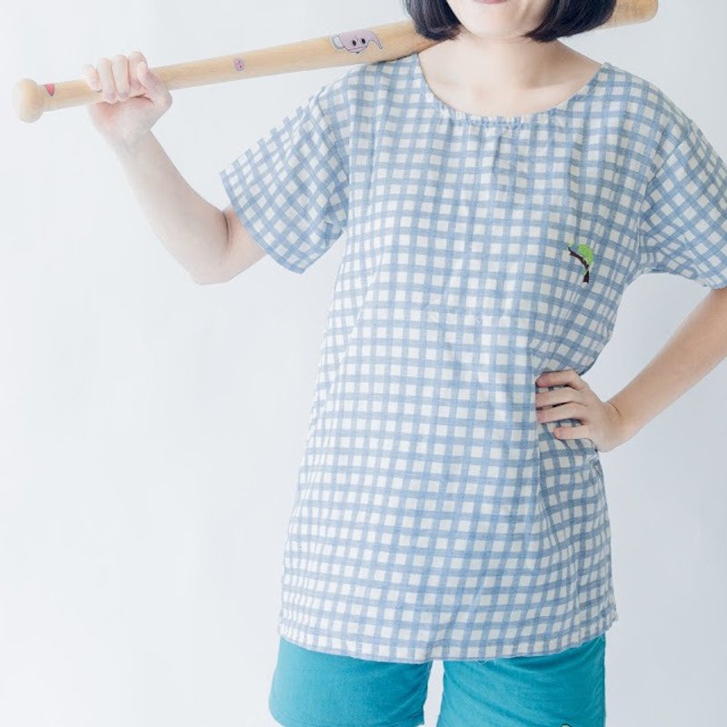 变色龙-蓝色宽宽格子上衣 - 女装上衣 - 其他材质 蓝色