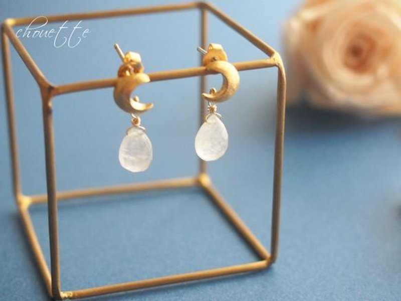 Moon Stone Earrings - 耳环/耳夹 - 其他金属 