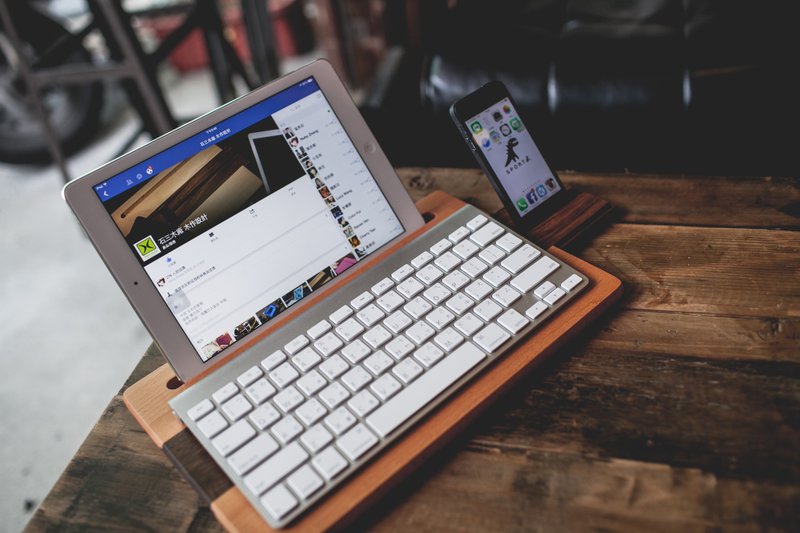 木制多功能iPad iPhone macbook电脑架 - 手机壳/手机套 - 木头 咖啡色