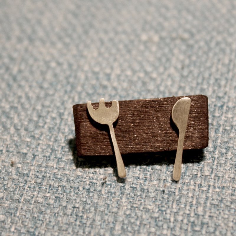 去野餐/迷你餐具耳环 - 耳环/耳夹 - 其他金属 灰色