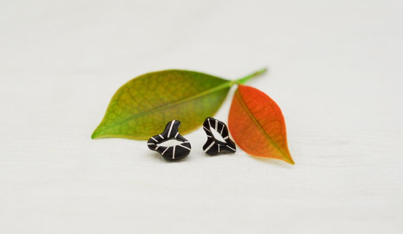 蜕变系列｜无限｜黑檀镶银｜耳针式耳环|  Transform series | limitless | Black sandalwood, silver| earrings - 耳环/耳夹 - 木头 黑色